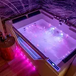 Z Jacuzzi & Sauna Chillout Apartmán