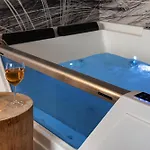 Apartmán Z Jacuzzi & Sauna Chillout *