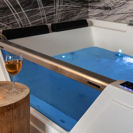Lägenhet Z Jacuzzi & Sauna Chillout *