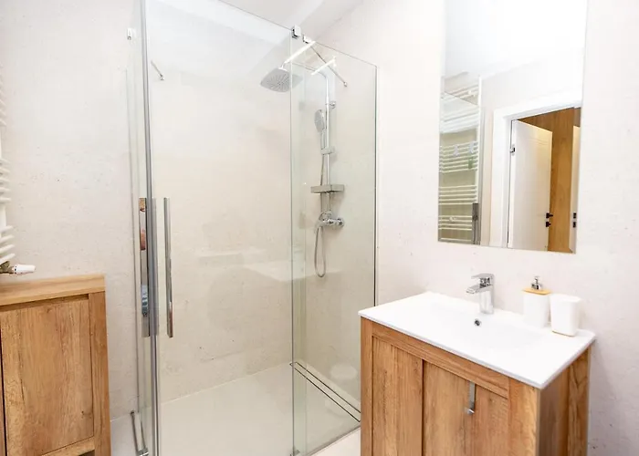 Z Jacuzzi & Sauna Chillout Lägenhet *